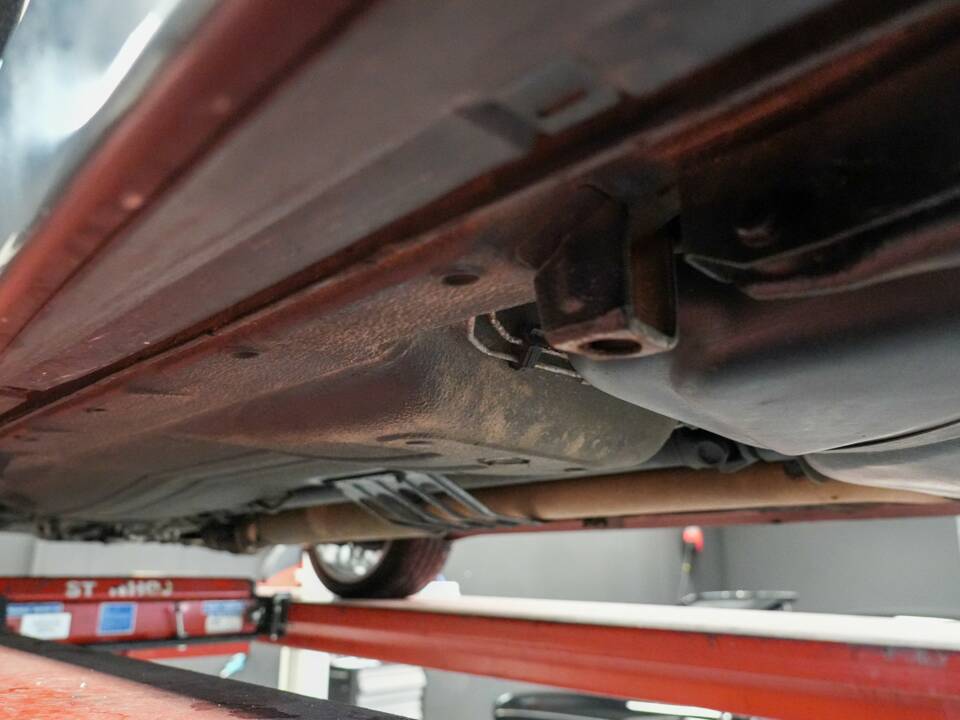 Bild 37/48 von Lancia Delta HF Integrale Evoluzione I (1992)