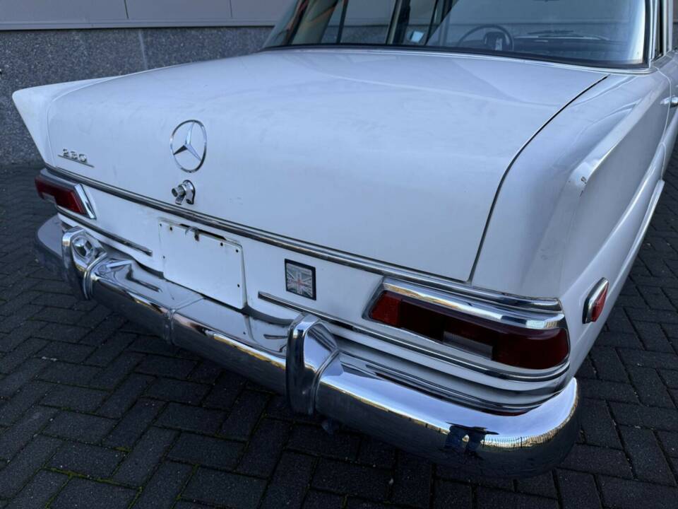 Bild 20/50 von Mercedes-Benz 230 (1968)