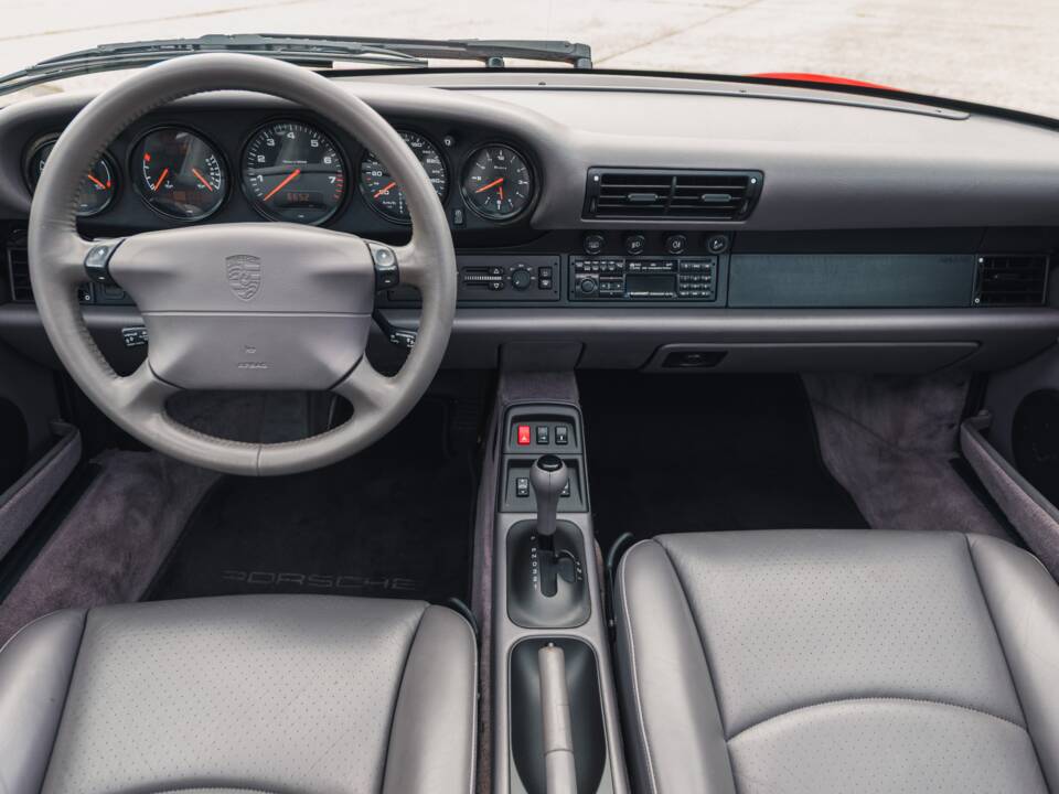 Imagen 24/37 de Porsche 911 Carrera (1995)