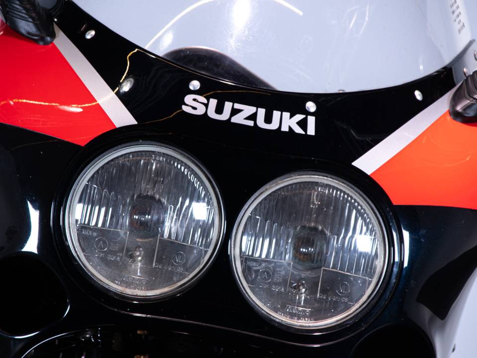 Image 25/50 of Suzuki DUMMY (1989)