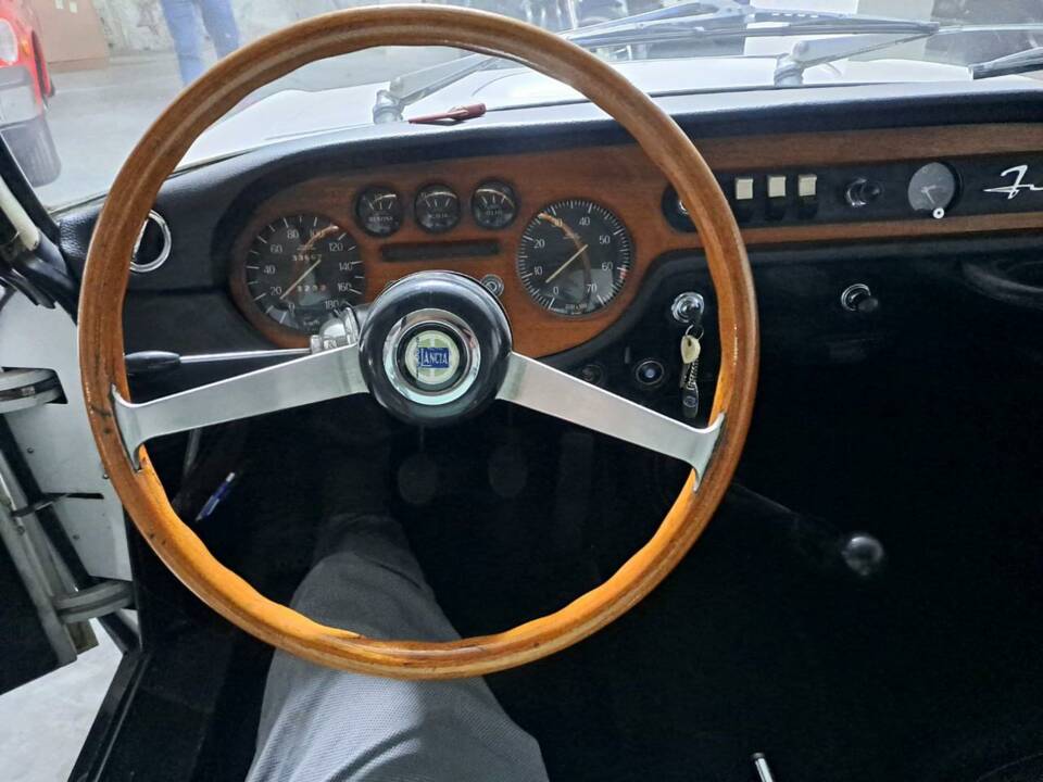 Image 11/31 of Lancia Fulvia Coupe (1966)