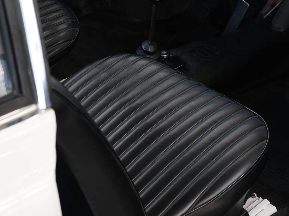 Image 28/50 of BMW 700 LS Luxus (1965)