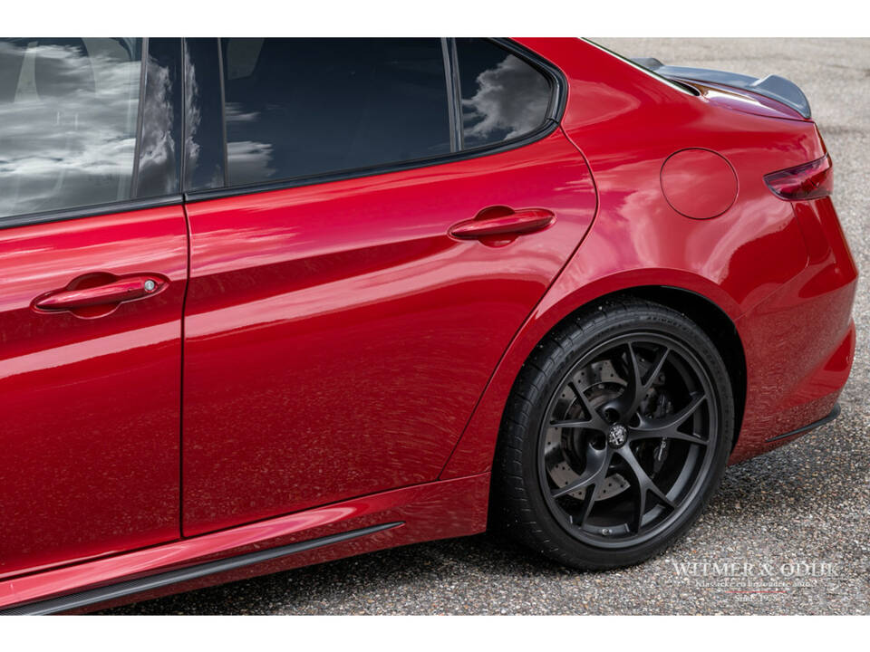 Imagen 18/49 de Alfa Romeo Giulia Quadrifoglio (2017)