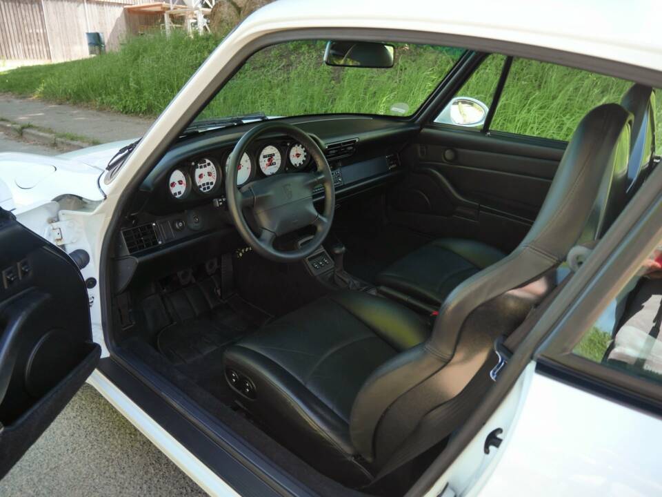 Image 15/42 of Porsche 911 Carrera (1900)