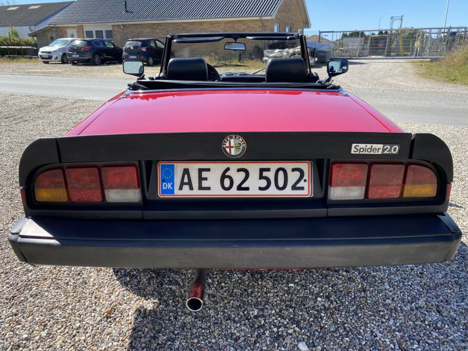 Image 4/56 of Alfa Romeo 2.0 Spider (1986)