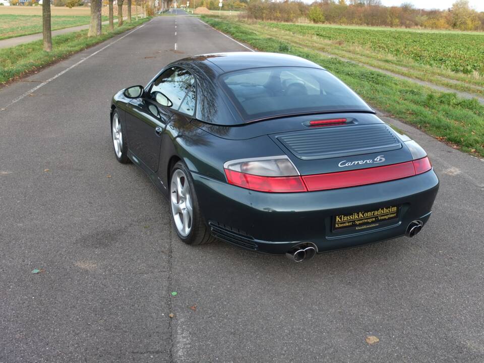 Bild 23/73 von Porsche 911 Carrera 4S (2004)