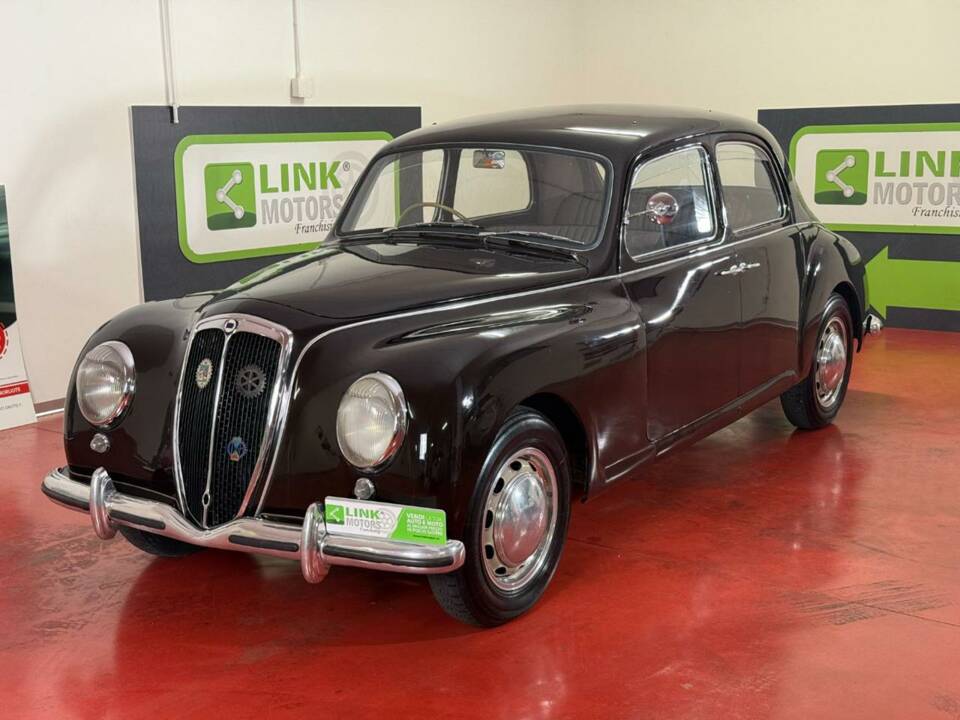 Afbeelding 1/25 van Lancia Aurelia B10 (1955)