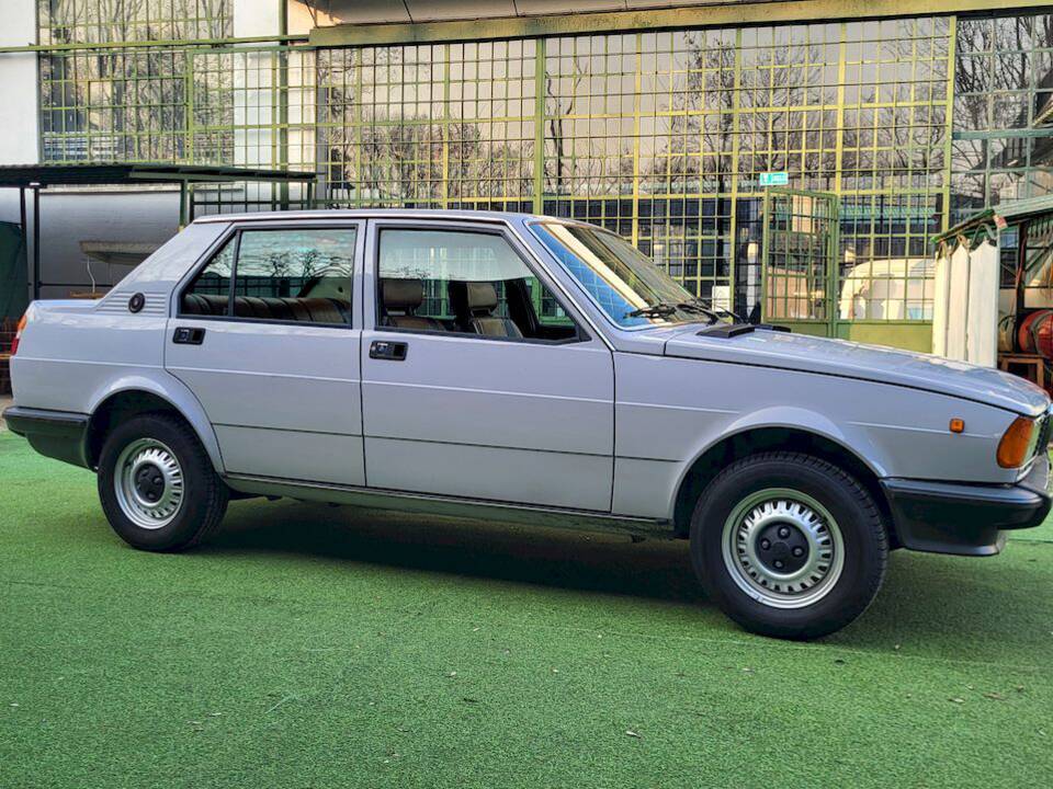 Bild 9/52 von Alfa Romeo Giulietta 1.3 (1979)