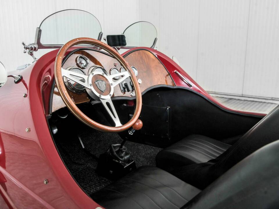 Afbeelding 11/50 van Lomax Type 224 (1979)