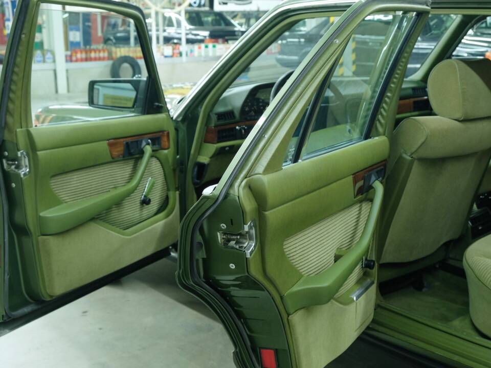 Bild 37/50 von Mercedes-Benz 500 SE (1982)