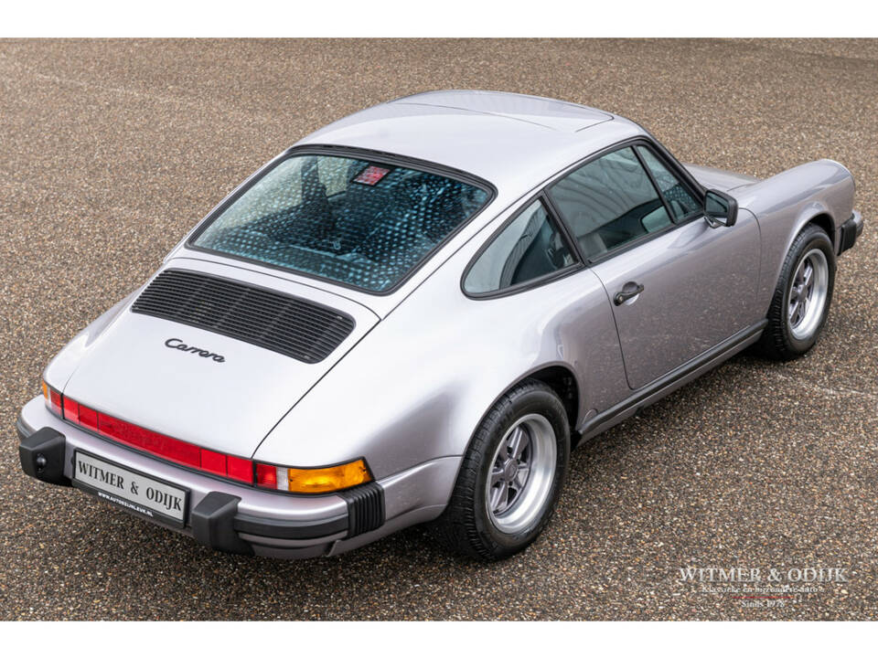 Immagine 9/32 di Porsche 911 Carrera 3.2 &quot;25 years 911&quot; (1988)