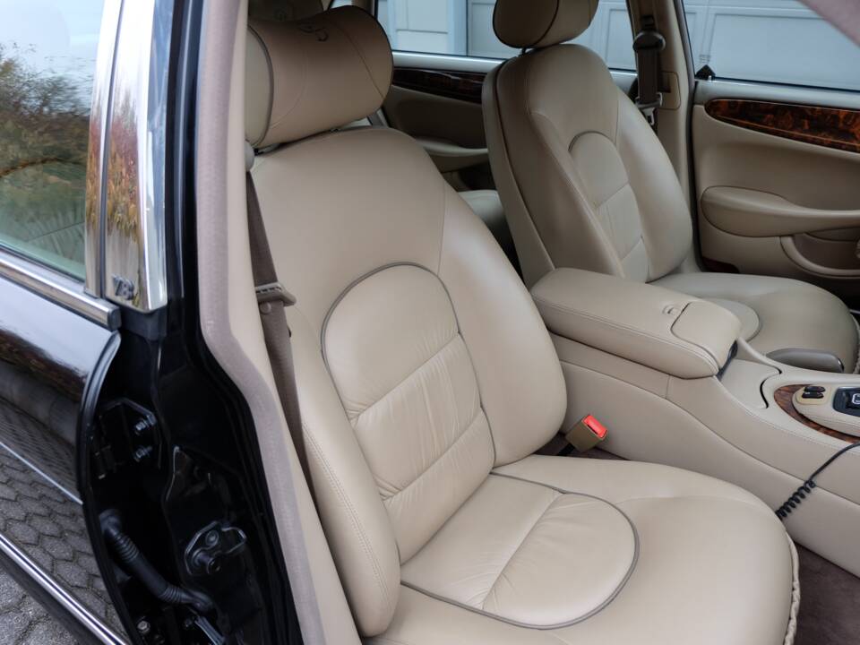 Image 24/60 de Daimler Super V8 (2000)