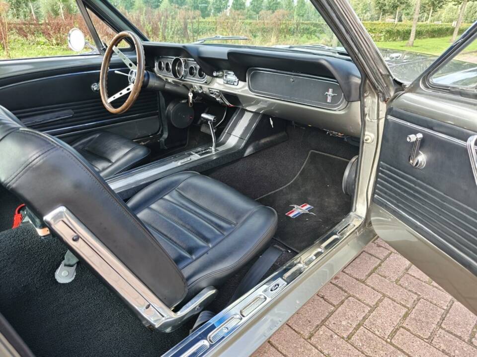 Image 2/8 of Ford Mustang 289 (1966)
