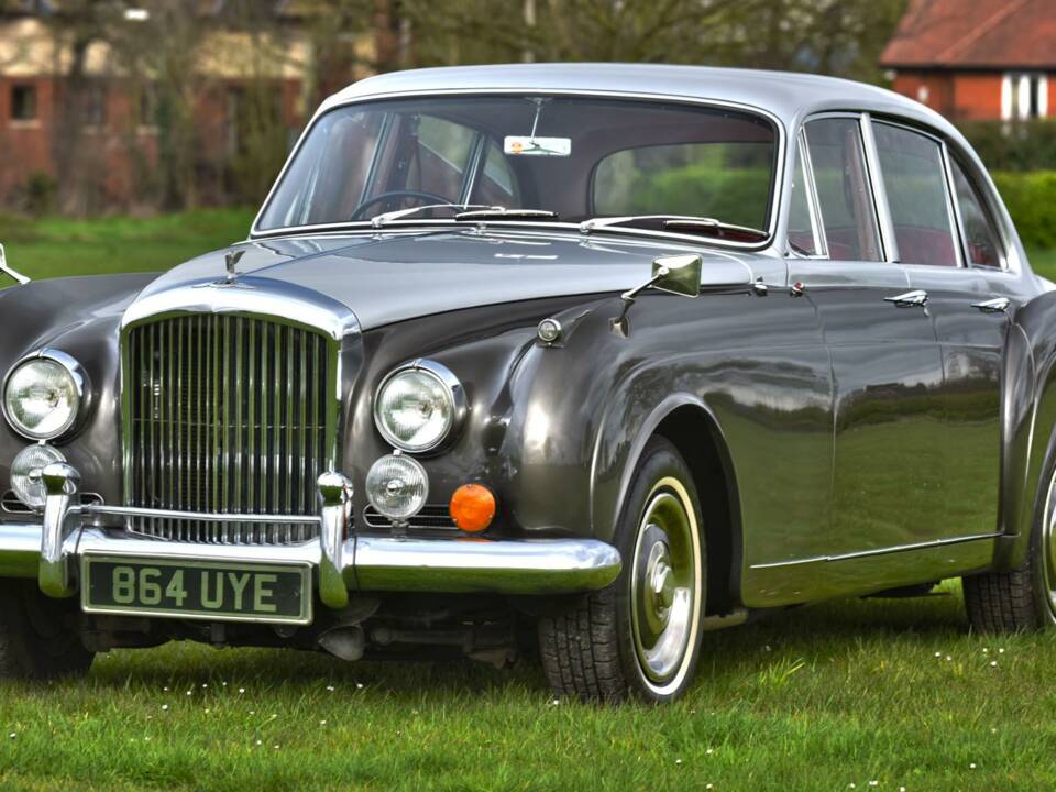 Image 12/50 of Bentley S 2 (1960)
