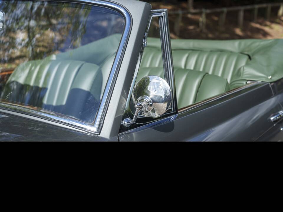 Bild 12/29 von Bentley S1 DHC Park Ward (1958)