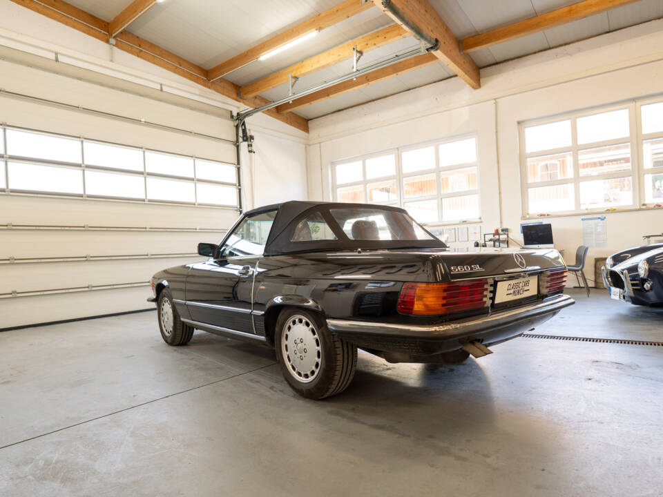 Image 3/14 of Mercedes-Benz 560 SL (1986)