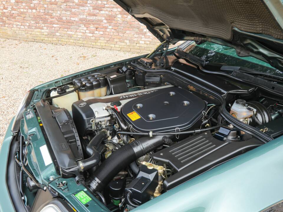 Afbeelding 33/50 van Mercedes-Benz 300 SL-24 (1992)