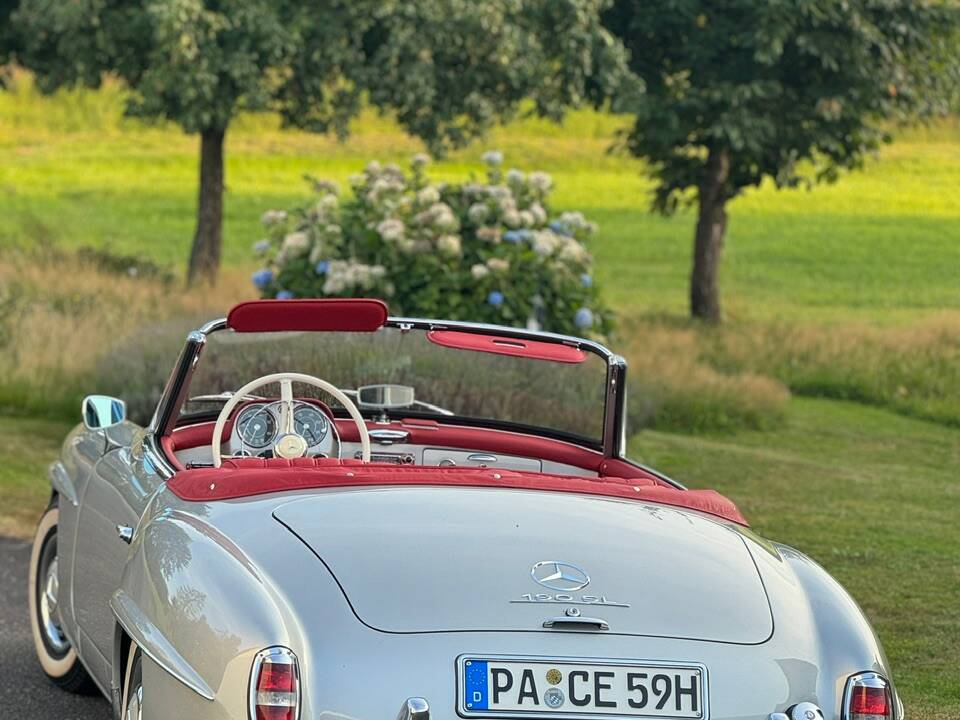 Image 2/54 of Mercedes-Benz 190 SL (1957)