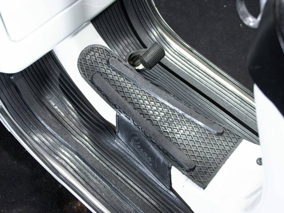 Imagen 44/50 de Piaggio Vespa 50 N Special (1979)