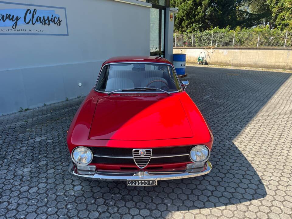 Imagen 10/18 de Alfa Romeo Giulia GT 1300 Junior (1973)