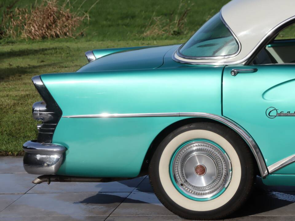 Image 22/50 of Buick 60 Century Riviera (1955)