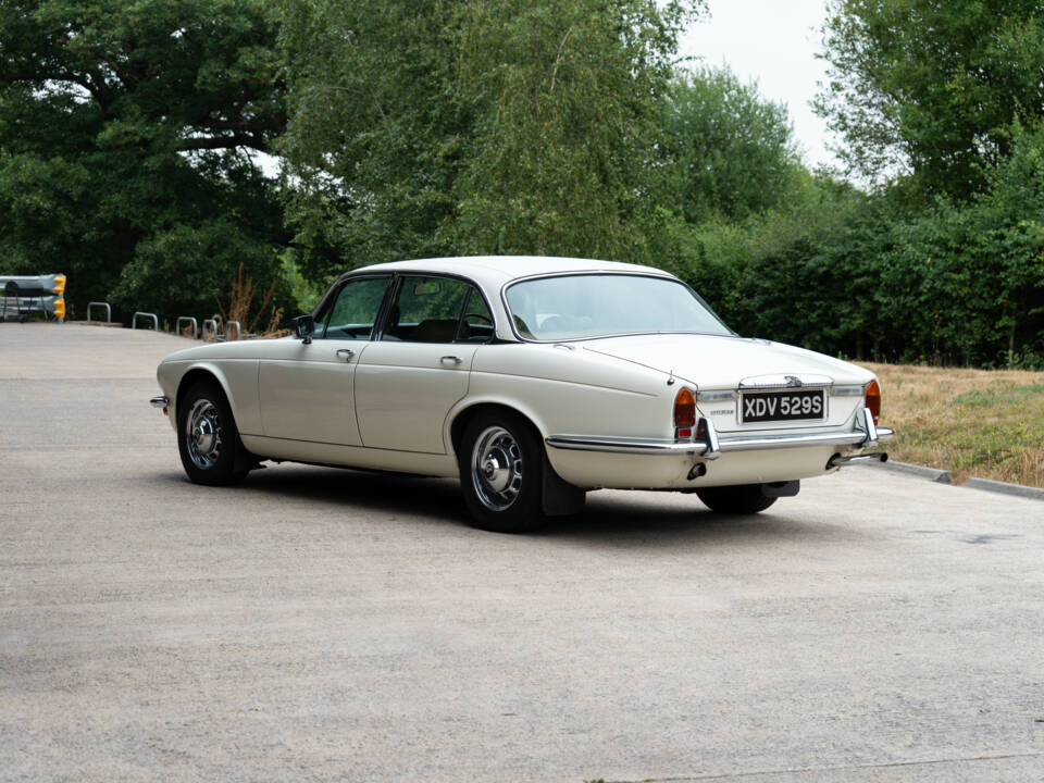 Immagine 32/50 di Daimler Sovereign 4.2 (1978)