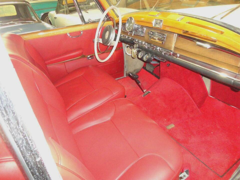 Image 23/28 de Mercedes-Benz 300 d (1960)