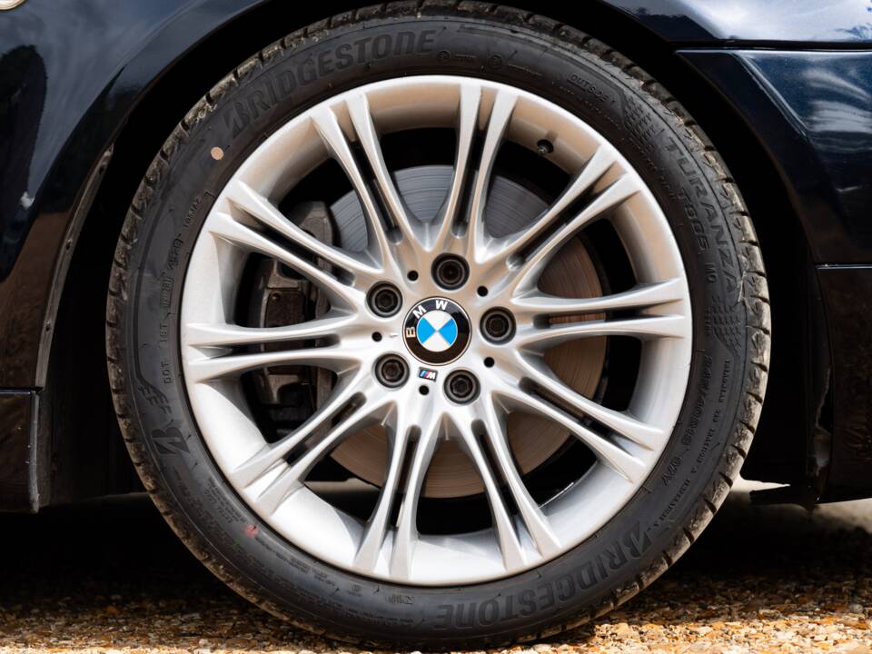 Imagen 45/65 de BMW 545i Touring (2005)