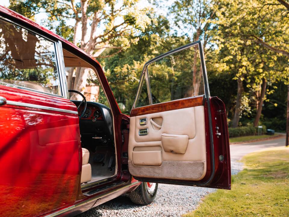 Immagine 31/50 di Rolls-Royce Silver Shadow I (1970)