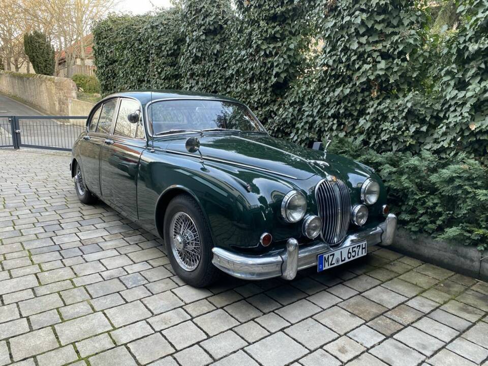 Image 1/7 of Jaguar Mk II 3.8 (1967)