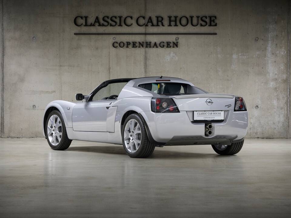 Image 6/81 of Opel Speedster 2.0 Turbo (2003)