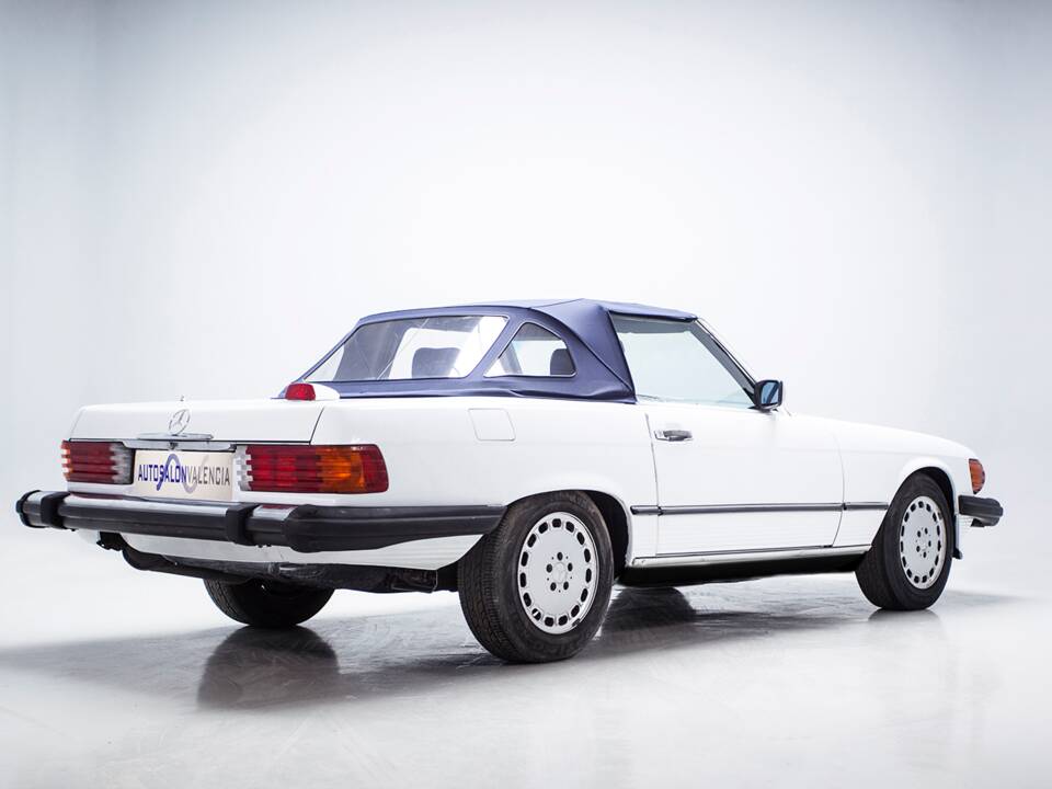 Bild 17/38 von Mercedes-Benz 560 SL (1986)