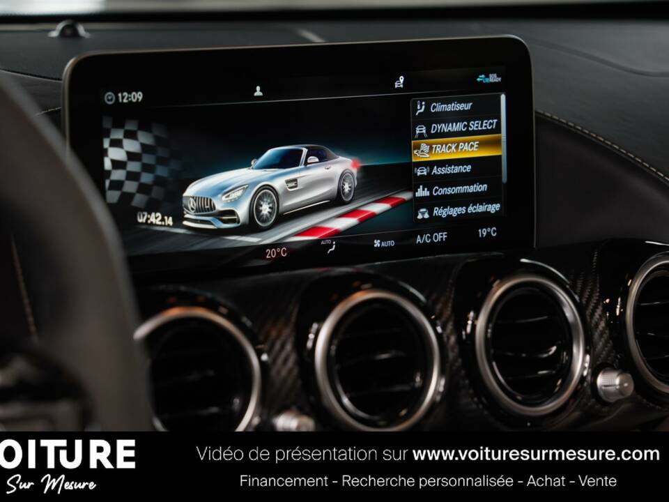Image 30/44 of Mercedes-AMG GT-R (2021)