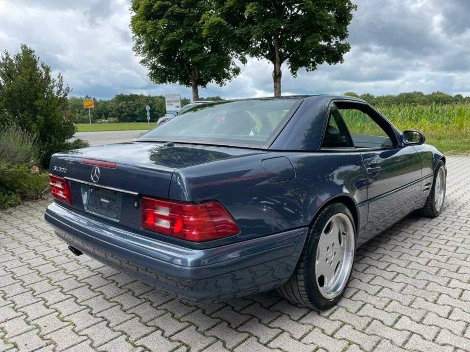 Immagine 5/20 di Mercedes-Benz SL 500 (2000)