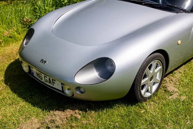 Image 17/50 of TVR Griffith 500 (1995)