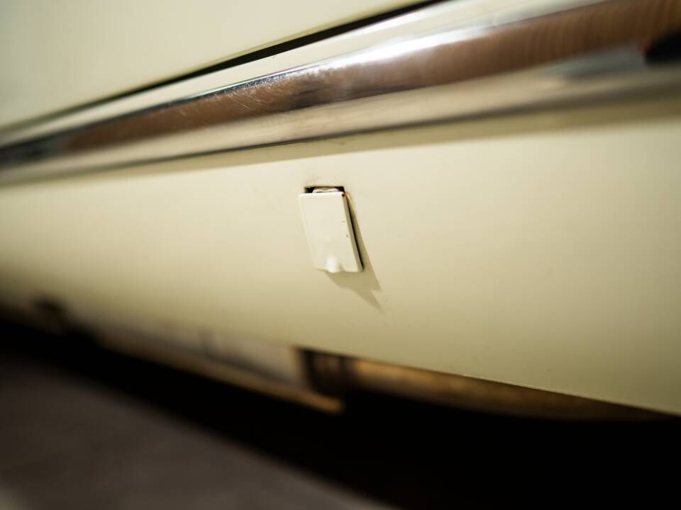 Bild 77/99 von Maserati 3500 GT Touring (1959)