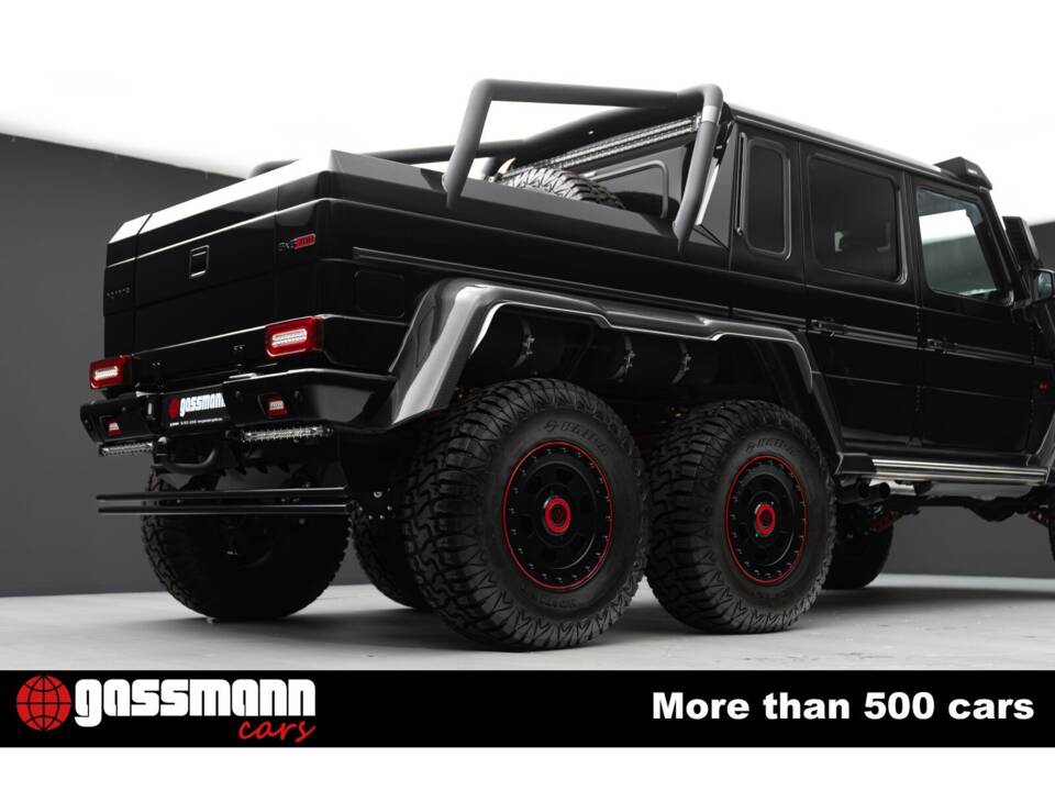 Immagine 3/15 di Mercedes-Benz G 63 AMG 6x6 (2013)