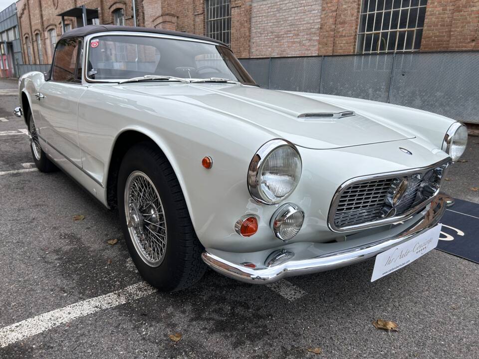 Image 21/34 de Maserati 3500 GTI Vignale (1963)