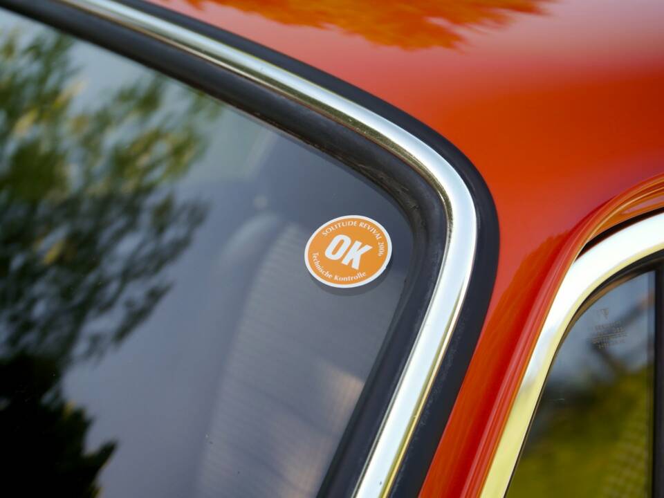 Image 21/50 de Porsche 911 2.4 S (1900)