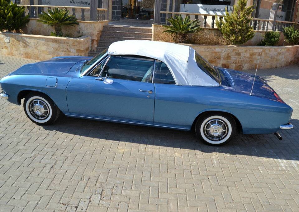 Image 8/8 of Chevrolet Corvair Monza Convertible (1965)