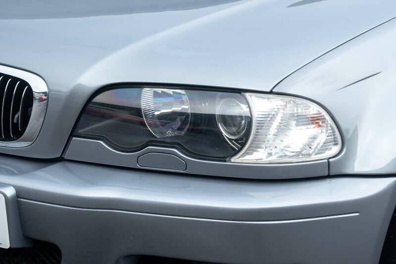 Image 23/50 of BMW M3 (2005)