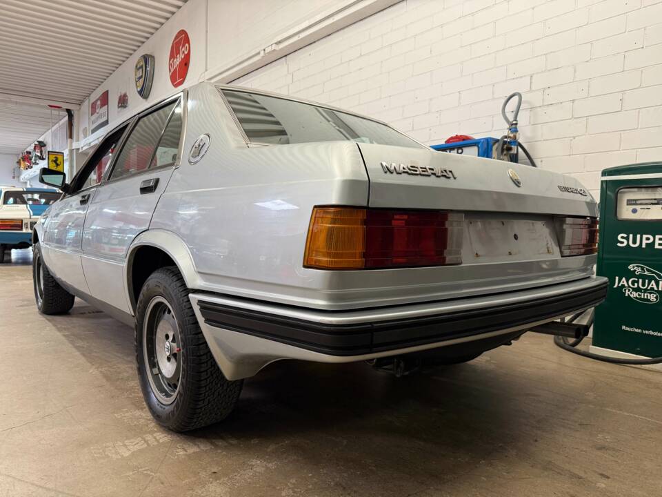 Image 14/17 of Maserati 420 i (1985)
