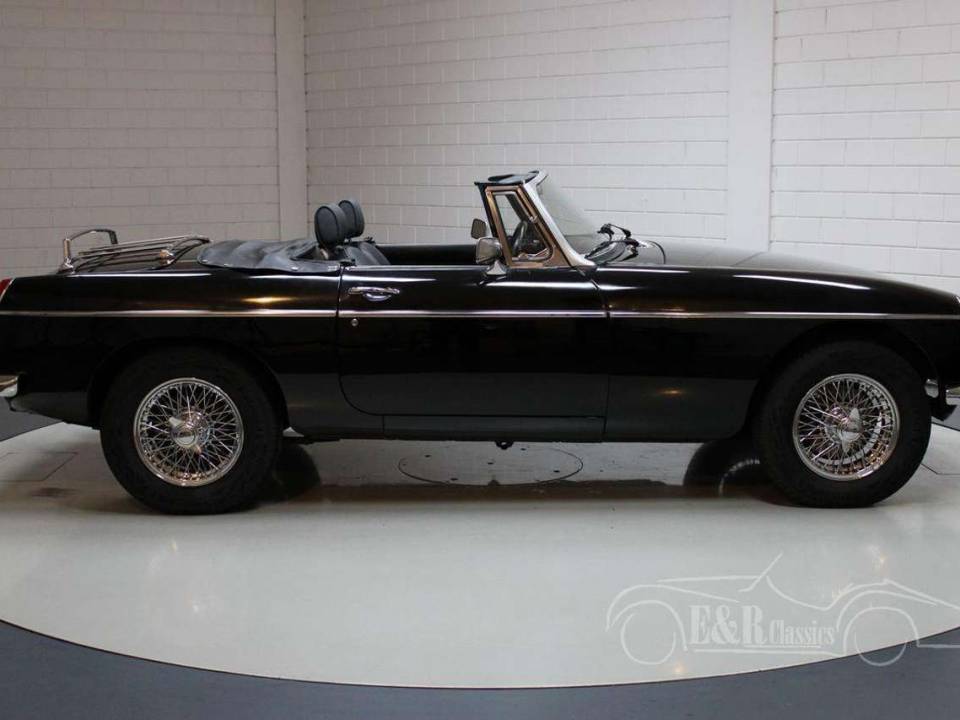 Afbeelding 13/15 van MG MGB (1979)