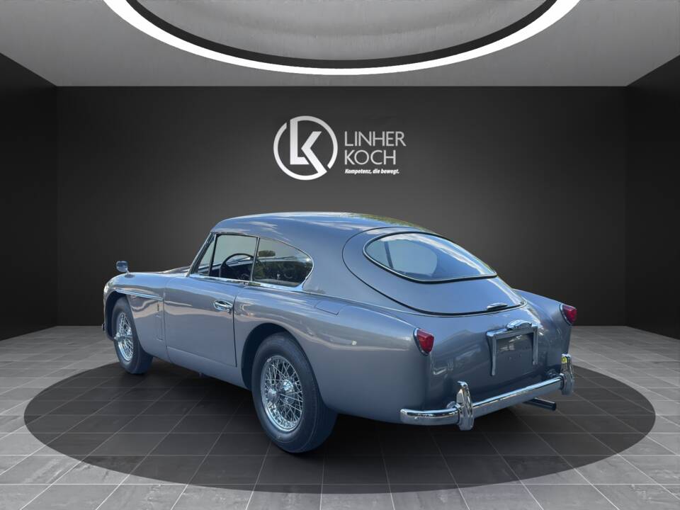 Image 3/19 of Aston Martin DB 2/4 Mk II (1956)