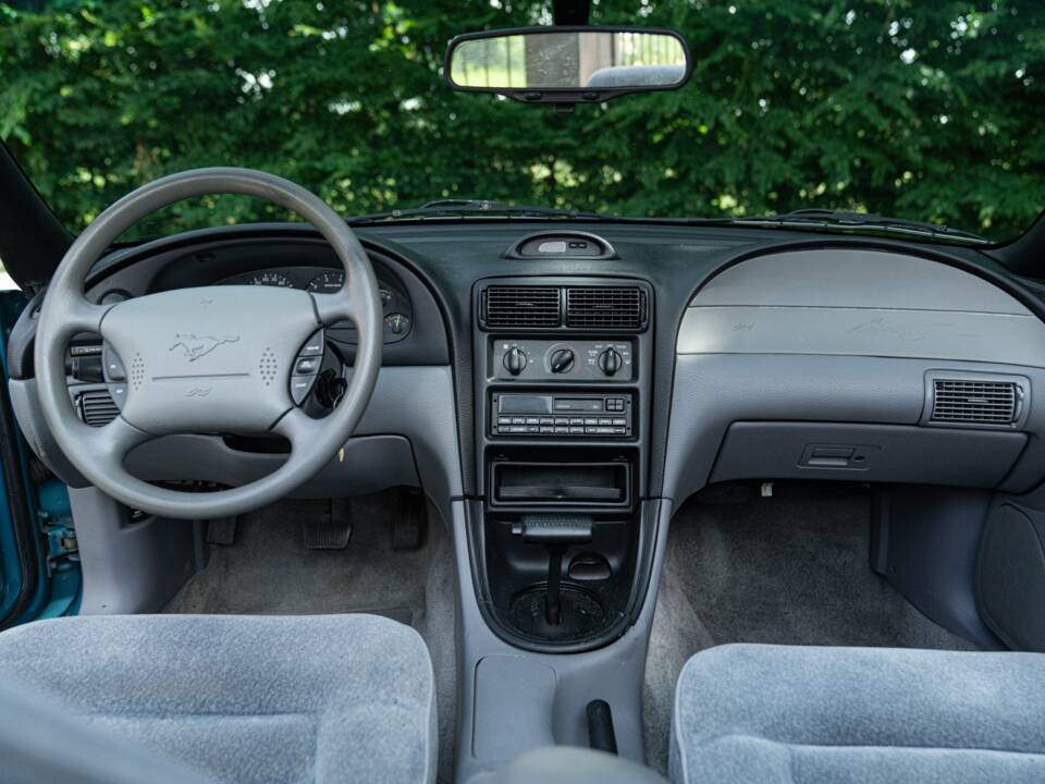 Image 46/50 of Ford Mustang (1994)