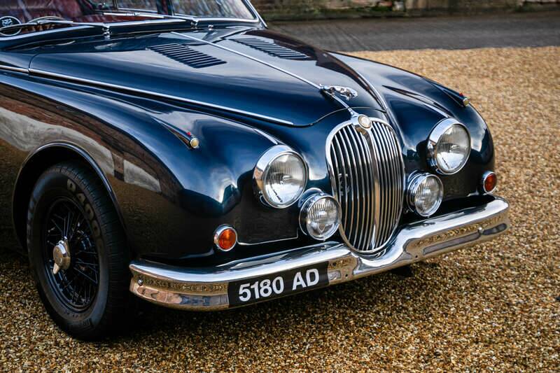 Image 13/50 of Jaguar Mk II 3.8 (1960)