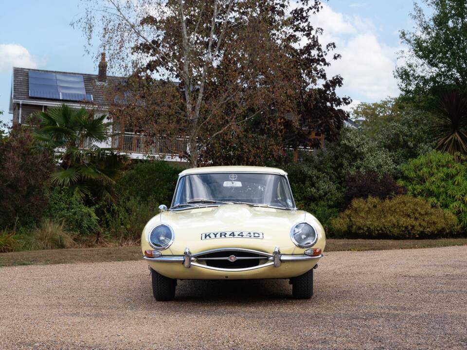 Image 6/40 de Jaguar Type E 4.2 (1966)