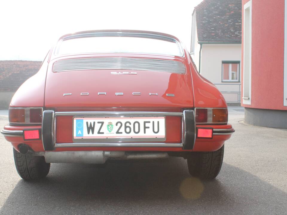 Image 44/79 of Porsche 912 (1969)