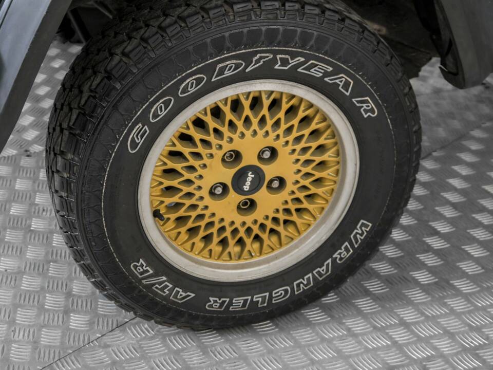 Bild 19/50 von Jeep Cherokee 2.8L V6 (1986)