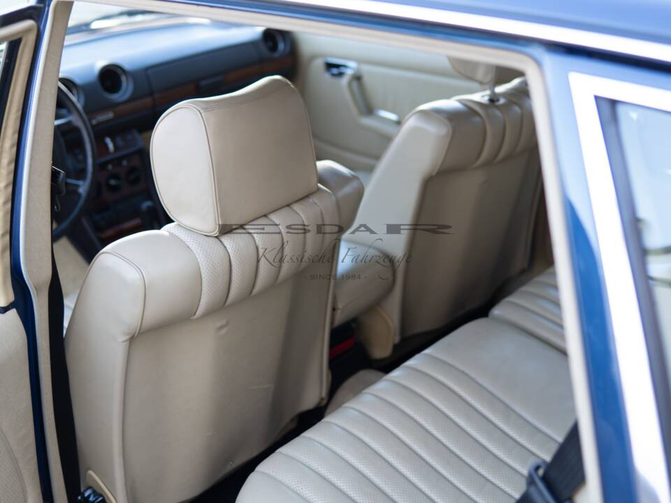 Bild 9/36 von Mercedes-Benz 280 TE (1981)